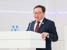 На форуме трудящихся женщин обсудили меры поддержки многодетных семей