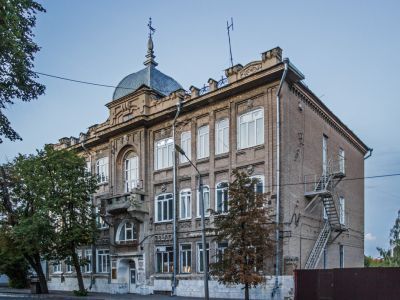 Гимназия Мануйловой