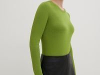 Джемпер приталенного силуэта