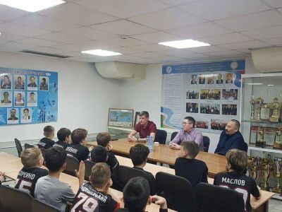 Ветераны СВО провели урок мужества для воспитанников спортивной школы