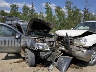 На автодороге «Колыма» произошло лобовое столкновение автомобилей