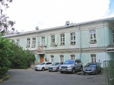 Боковой флигель