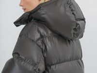 Короткий пуховик с натуральным пухом, Коричневый