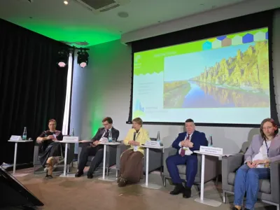 Вице-премьер Якутии предложила проводить свадебные церемонии в нацпарке «Ленские столбы»