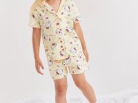 Жёлтая пижама с принтом Hello Kitty для девочки Глория Джинс