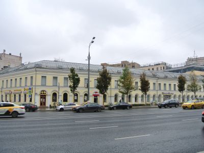 Дом жилой с лавками, 1830-е гг., 1847 г., 1870-е гг., архитектор И.П.Хородинов