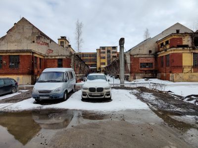Производственные корпуса трикотажной фабрики "Красное знамя"