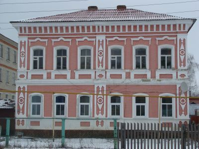 Памятник архитектуры XIX в., бывший купеческий дом