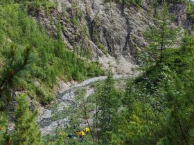 «В горах Семи Хребтов. Водопады хребта Сэттэ Дабан»