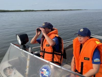 В Якутии спасатели провели патрулирования рек в рамках акции «Вода — безопасная территория»