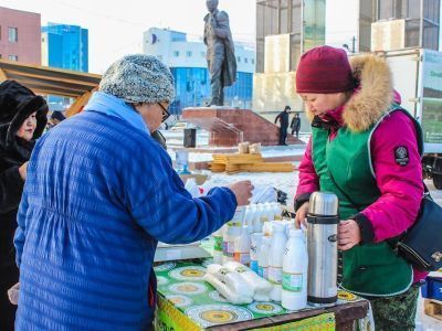 Все свое, родное. Фоторепортаж с ярмарки выходного дня якутской продукции