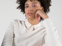 Женский свитер Lacoste с v-образным воротом