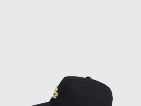 Бейсболка с объёмной вышивкой, Черный