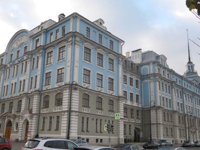 Училищный дом им. Петра Великого