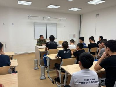 Участник СВО встретился с юными спортсменами Горного района Якутии