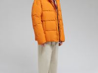 Утепленная куртка с капюшоном