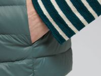 Стеганый пуховый жилет