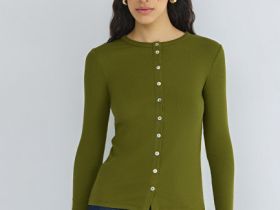 Приталенный лонгслив на пуговицах, Зеленый