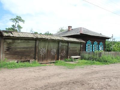 Ворота с заплотом