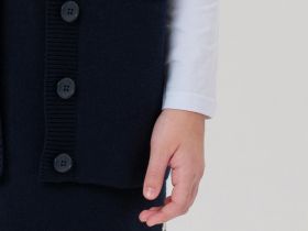 Комплект трикотажный для девочек: жилет, юбка