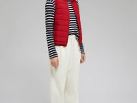 Пуховый жилет с натуральным пухом