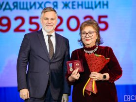 Матерям Якутии вручили госнаграды с денежным вознаграждением
