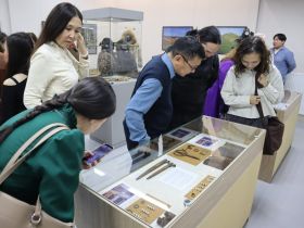 Предметы из захоронений потомков Тыгын Дархана показали в Якутске