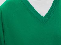 Джемпер с v-образным вырезом