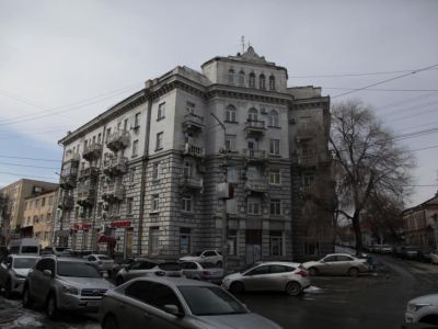 «Дом жилой работников Судоремонтного завода», архитектор Э.М. Петрушко