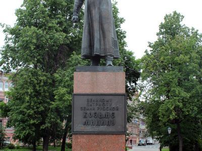 Памятник К. Минину