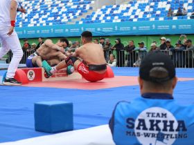 В Якутске стартовали соревнования по борьбе корэш и мас-рестлингу в рамках федерального Сабантуя