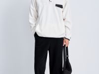 Толстовка с воротником-стойкой