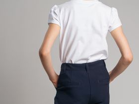 Блузка трикотажная с бантом