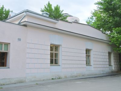 Боковой флигель