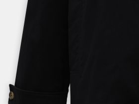 Ветровка с асимметричной застежкой