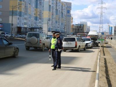Энергетики, судебные приставы и дорожные инспекторы выявляют должников на улицах Якутска