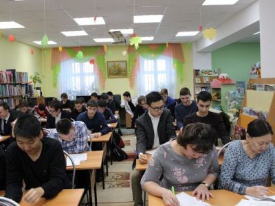 В Хангаласском районе Якутии написали диктант олонхо