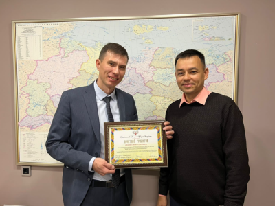 Врачу из Якутии вручили почетную грамоту за помощь жителям ДНР