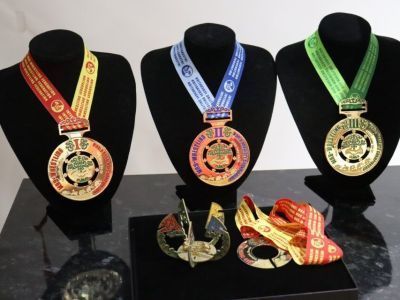 Победители чемпионата мира по мас-рестлингу в Якутске получат эксклюзивный комплект - медаль и кубок