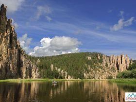 "Золотые Скалы реки Синяя". Синские, Ленские Столбы