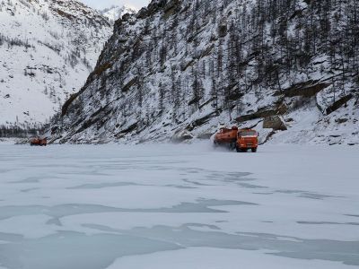 В Момском районе Якутии на участке автодороги “Индигир” возобновлено движение транспорта