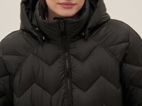 Пальто утепленное с воротником-стойкой