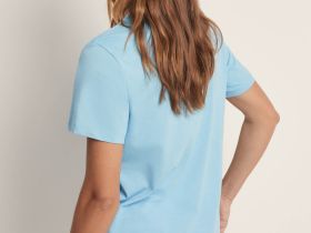 Футболка приталенного силуэта с принтом