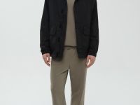 Ветровка с капюшоном свободного силуэта