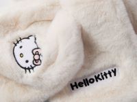 Молочный шарф из искусственного меха с вышивкой Hello Kitty для девочки Глория Джинс