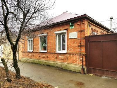 Мемориальное здание - дом, где жил А.К.Глушко - I-й председатель Совета рабочих и солдатских депутатов