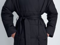 Стеганое утепленное пальто с поясом