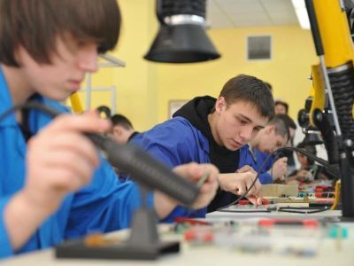 12 новых мастерских откроют в колледжах Якутии к 1 сентября