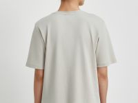 Футболка прямого силуэта