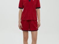 Спортивное поло с отделкой из капсулы ретро